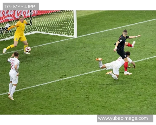 足球明星们的经典射门姿势解析与技巧分享